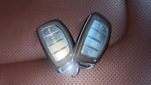 Used 2022 Hyundai Alcazar Signature (O) 6 STR 2.0 Petrol AT Petrol Automatic extra CAR KEY VIEW
