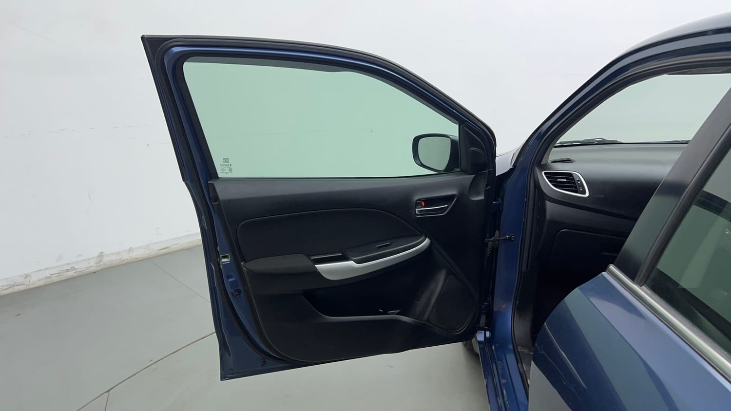Used 2017 Maruti Suzuki Baleno Alpha 1.2 Petrol Manual interior LEFT FRONT DOOR OPEN VIEW