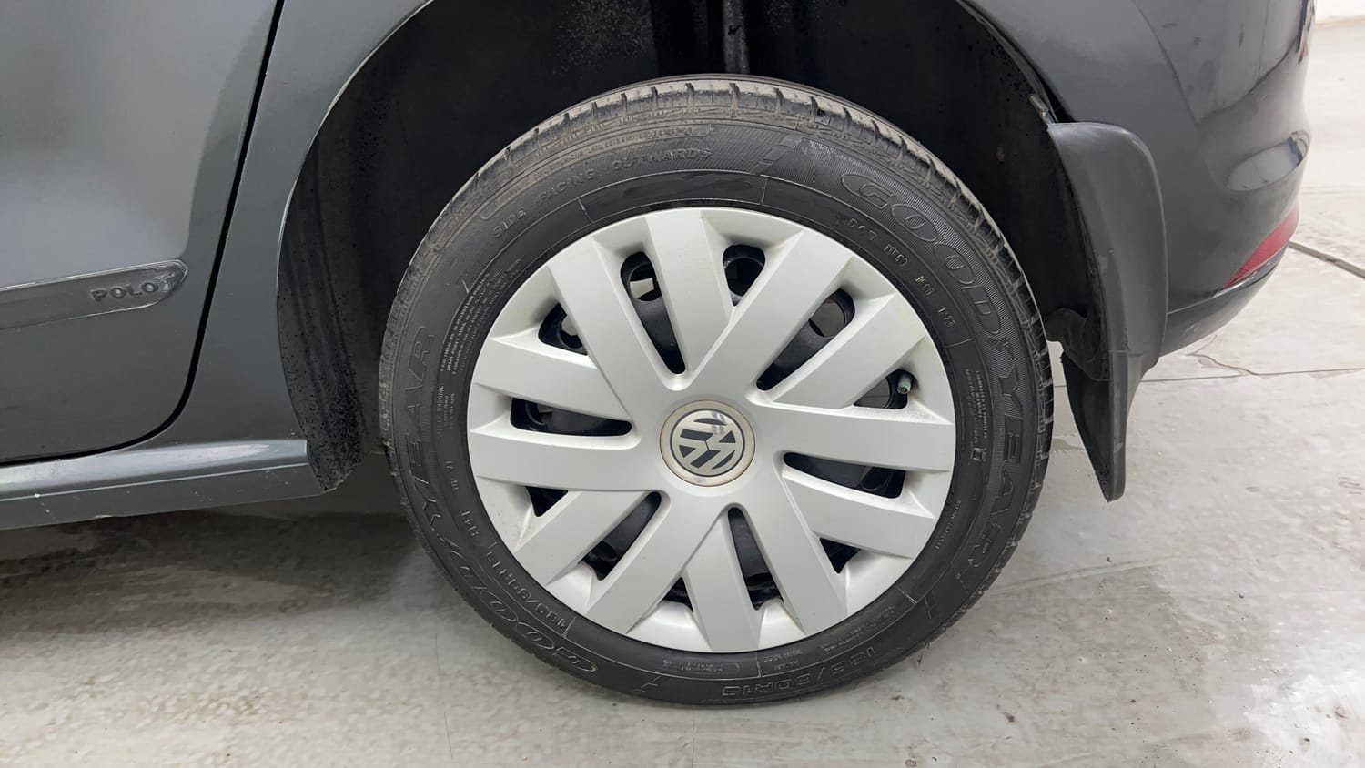 Used 2015 Volkswagen Polo Comfortline 1.2L (P) Petrol Manual tyres LEFT REAR TYRE RIM VIEW