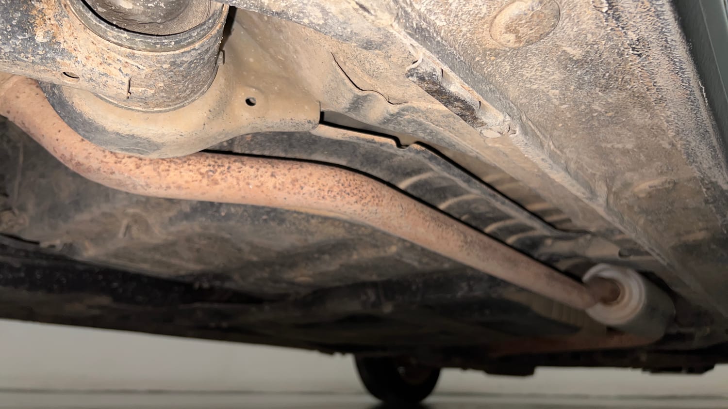Used 2016 Honda Jazz V AT Petrol Petrol Automatic extra REAR RIGHT UNDERBODY VIEW