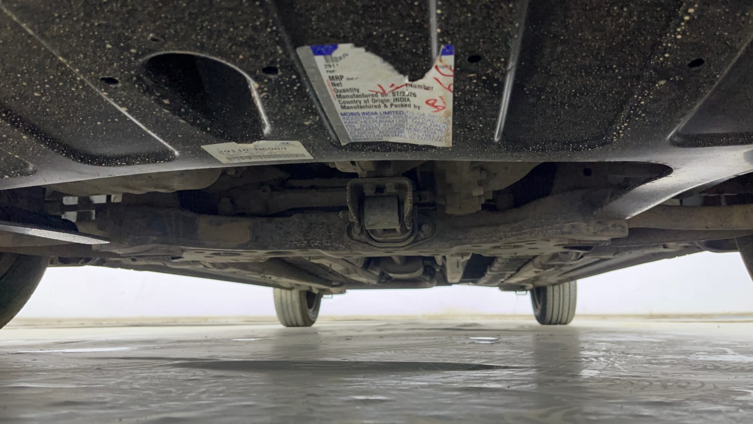 Used 2019 Hyundai Verna EX 1.4 VTVT Petrol Manual extra FRONT LEFT UNDERBODY VIEW