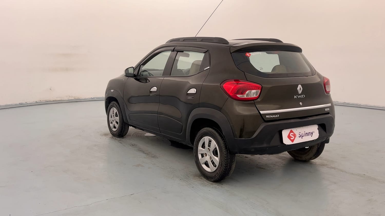 Used 2017 Renault Kwid 1.0 RXT AMT Opt Petrol Automatic exterior LEFT REAR CORNER VIEW