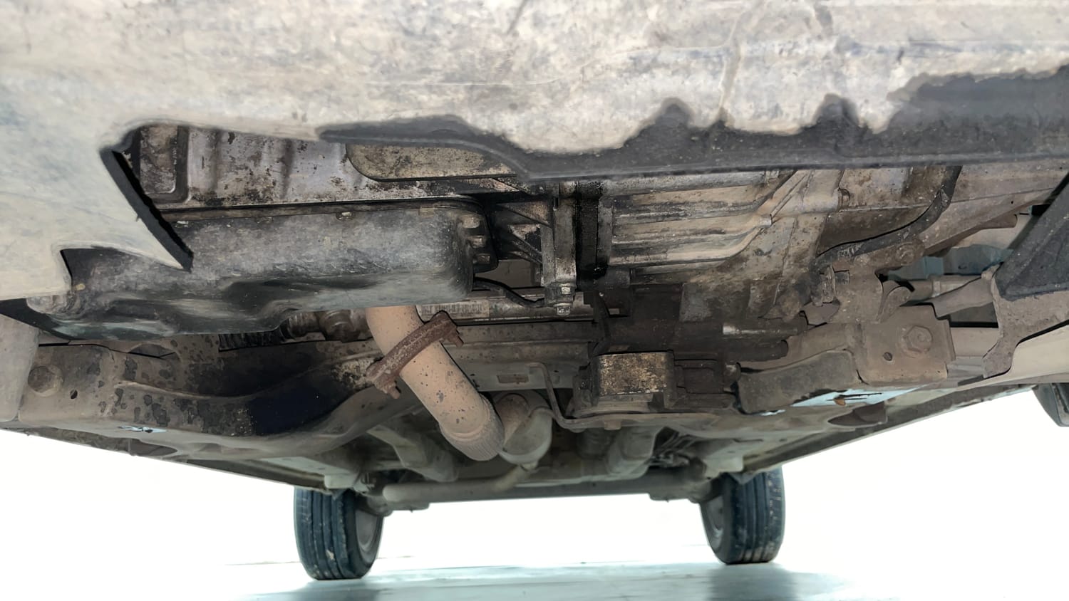 Used 2021 Tata Nexon XZA Plus (O) Diesel Diesel Automatic extra FRONT LEFT UNDERBODY VIEW