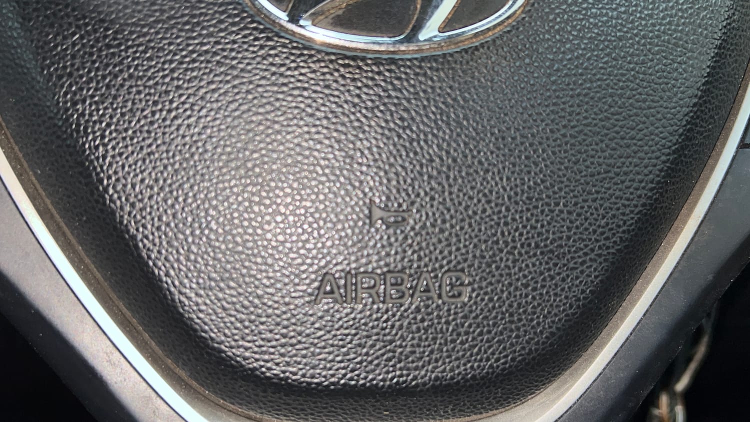 Used 2018 Hyundai Elite i20 Asta 1.2 AT Petrol Automatic top_features Airbags
