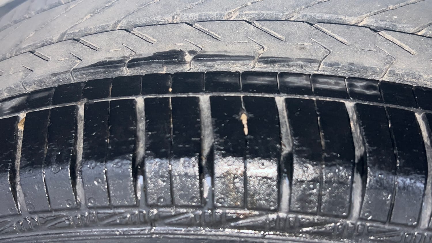 Used 2019 Hyundai Grand i10 Magna 1.2 Kappa VTVT Petrol Manual tyres LEFT REAR TYRE TREAD VIEW