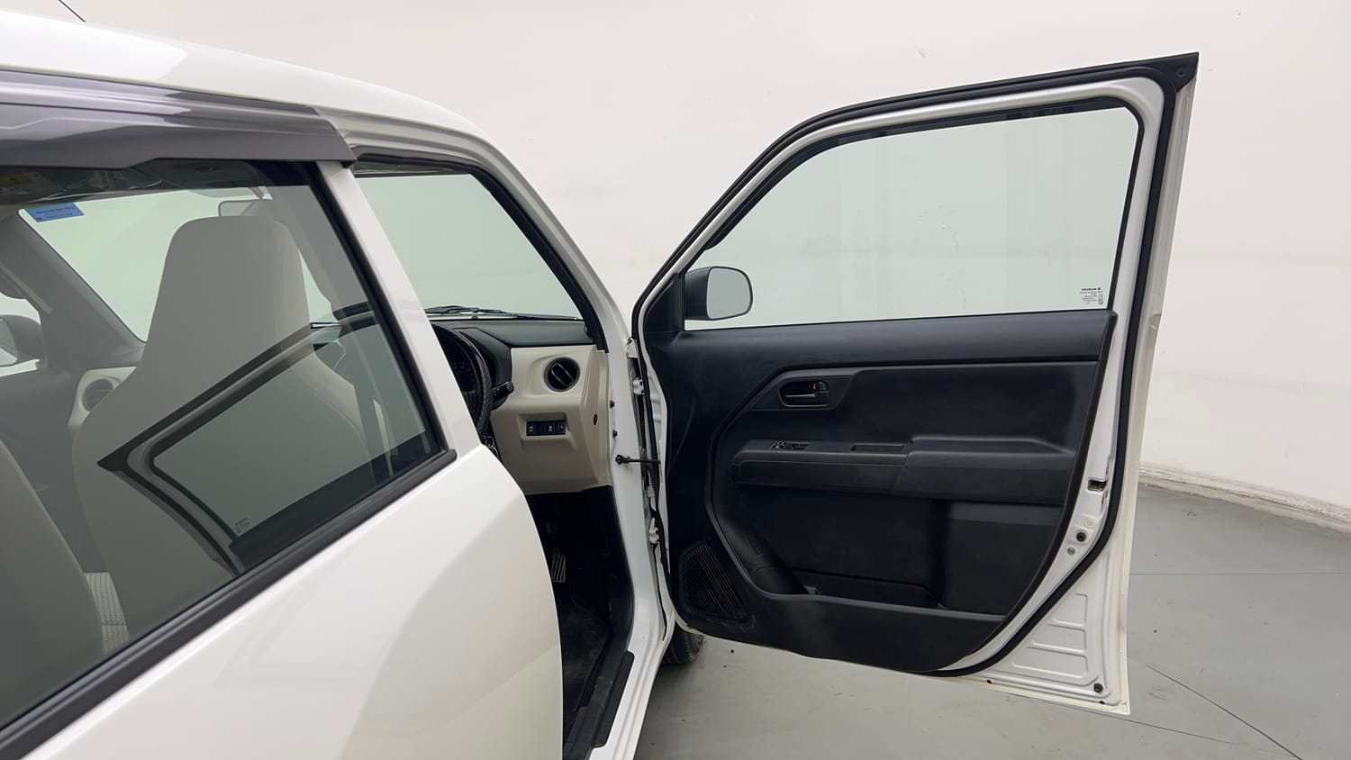Used 2023 Maruti Suzuki Wagon R LXI 1.0 Petrol Manual interior RIGHT FRONT DOOR OPEN VIEW
