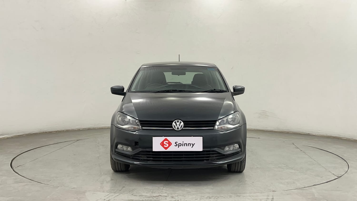 Used 2015 Volkswagen Polo Comfortline 1.2L (P) Petrol Manual exterior FRONT VIEW