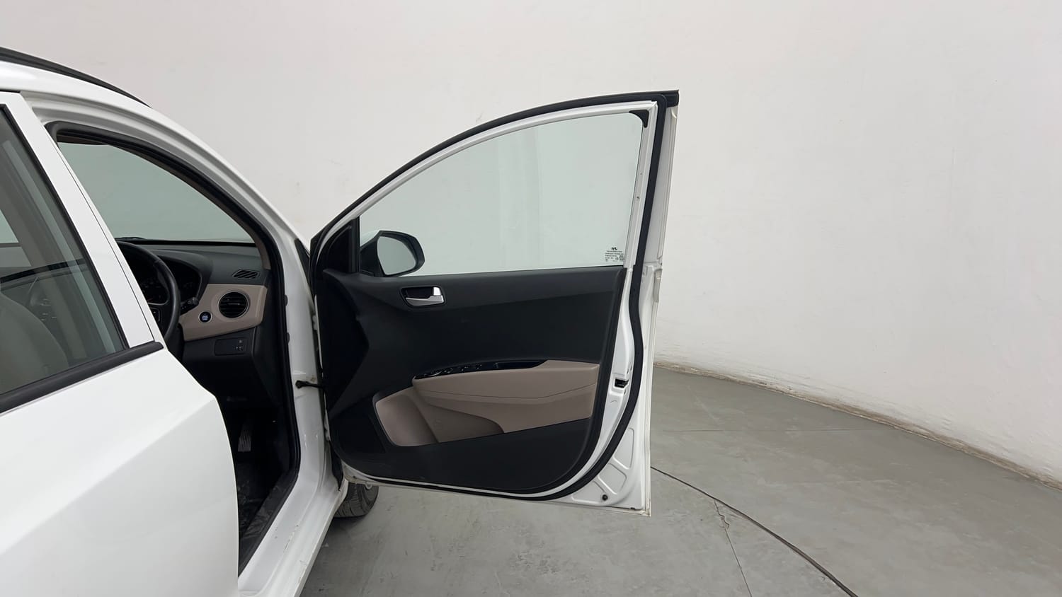 Used 2017 Hyundai Grand i10 Asta 1.2 Kappa VTVT Petrol Manual interior RIGHT FRONT DOOR OPEN VIEW