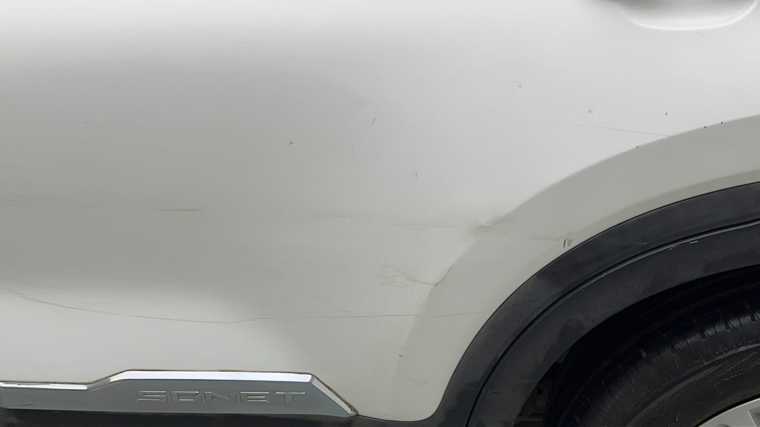 Used 2021 Kia Sonet HTX 1.5 Diesel Manual dents MINOR SCRATCH