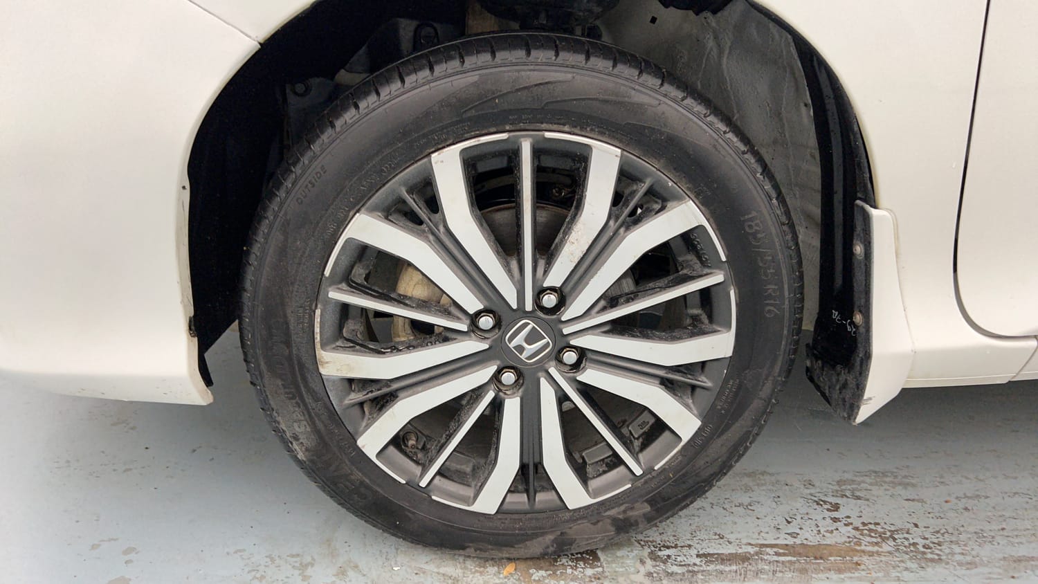 Used 2019 Honda City VX Petrol Petrol Manual tyres LEFT FRONT TYRE RIM VIEW