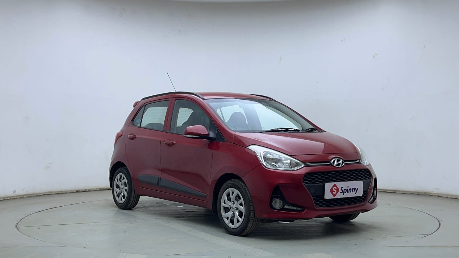 Used 2019 Hyundai Grand i10 Sportz 1.2 Kappa VTVT Petrol Manual exterior RIGHT FRONT CORNER VIEW