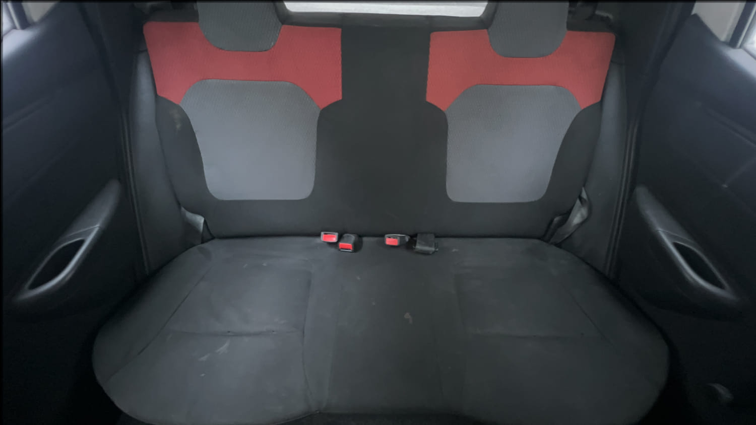 Used 2016 Renault Kwid RXT Petrol Manual interior REAR SEAT CONDITION VIEW