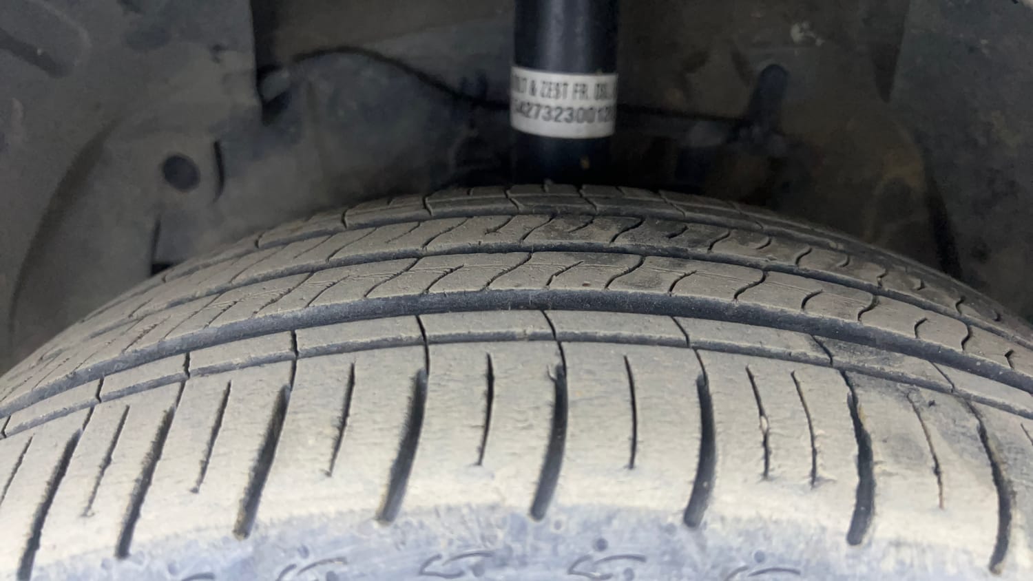 Used 2016 Tata Zest XMS Petrol Petrol Manual tyres LEFT FRONT TYRE TREAD VIEW