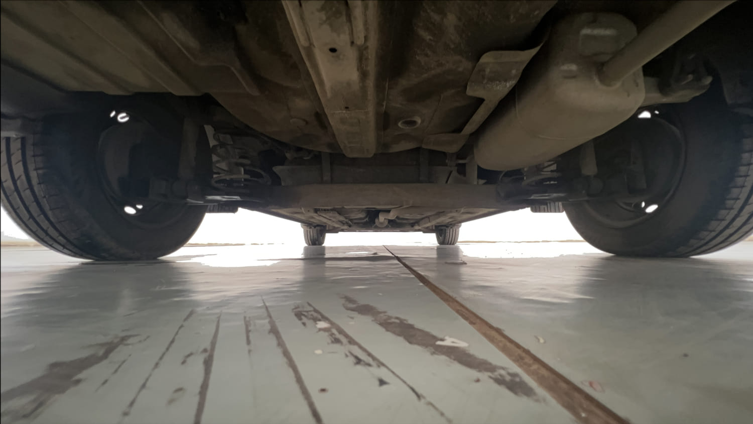 Used 2020 Hyundai Aura S 1.2 Petrol Petrol Manual extra REAR UNDERBODY VIEW (TAKEN FROM REAR)