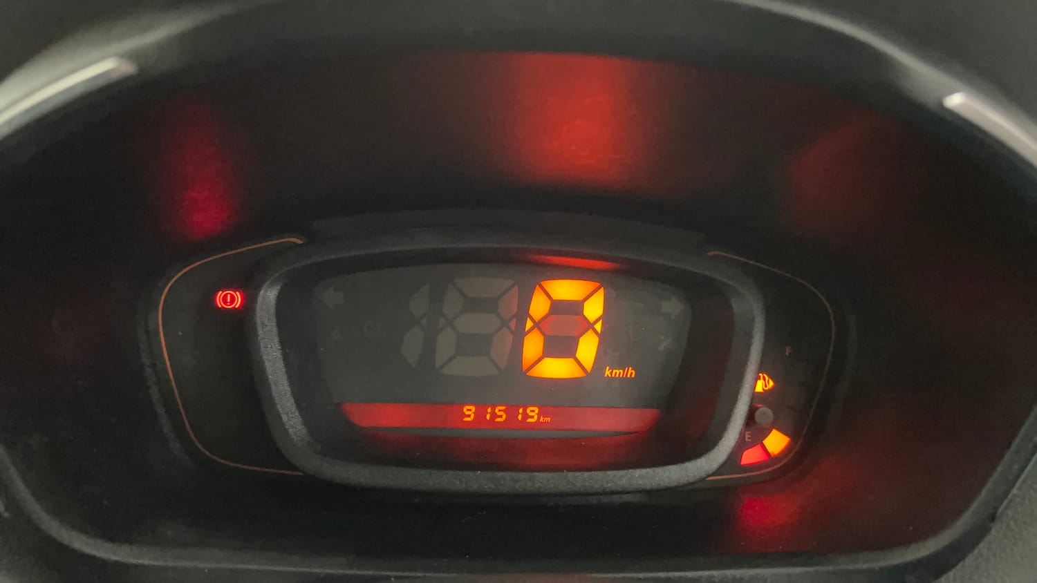 Used 2016 Renault Kwid RXT Petrol Manual interior CLUSTERMETER VIEW