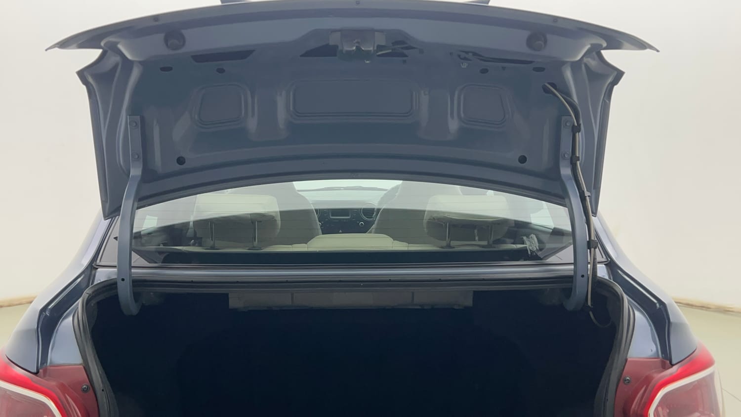 Used 2014 Hyundai Xcent SX 1.2 Petrol Manual interior DICKY DOOR OPEN VIEW