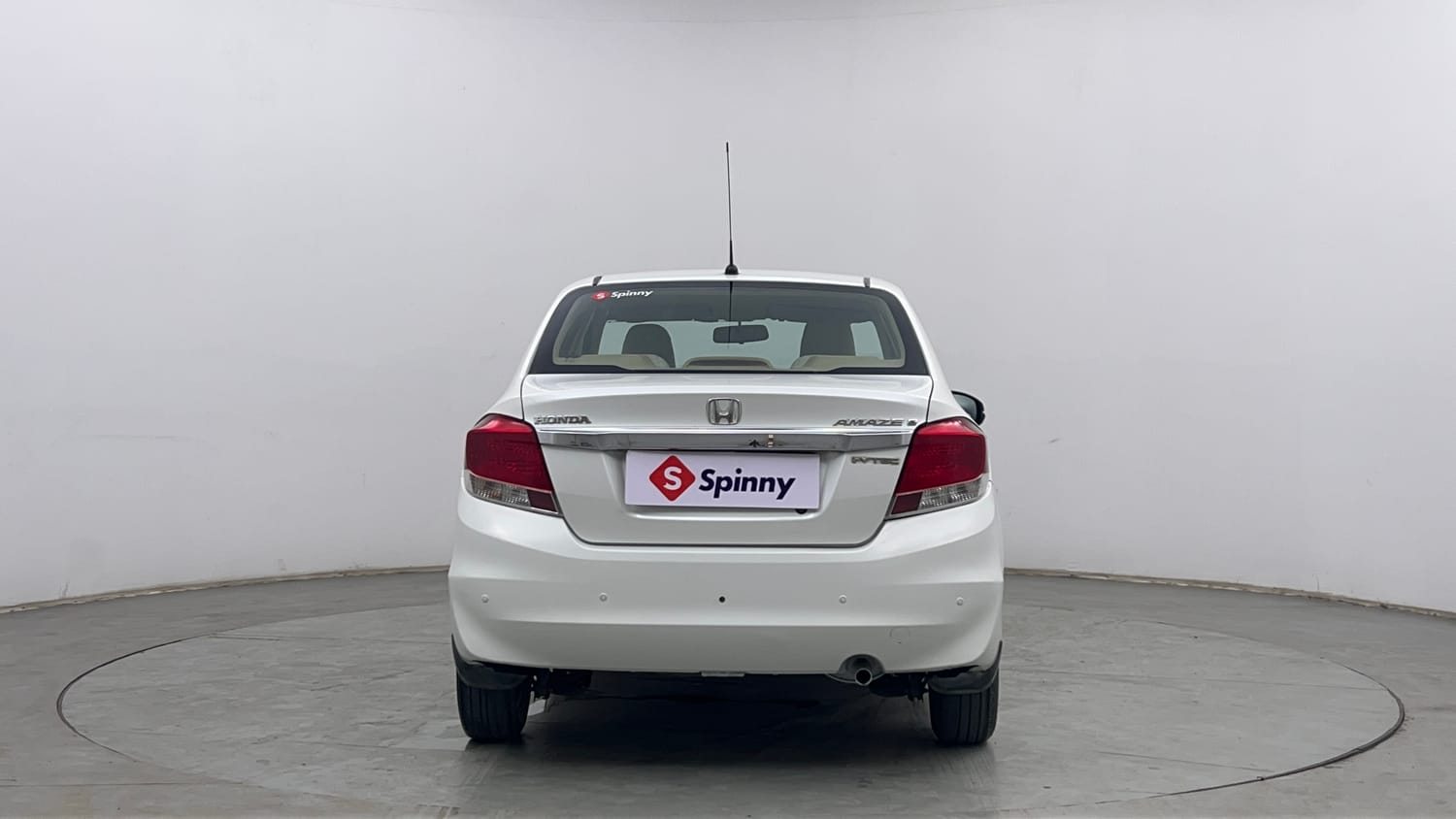 Used 2016 Honda Amaze 1.2 S i-VTEC Petrol Manual exterior BACK VIEW
