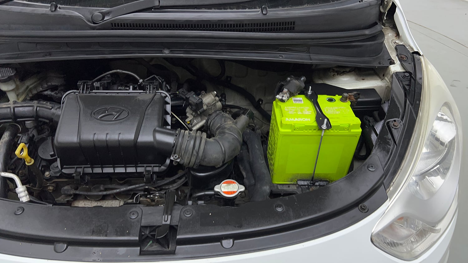 Used 2013 Hyundai i10 Magna 1.1 iRDE2 Petrol Manual engine ENGINE LEFT SIDE VIEW