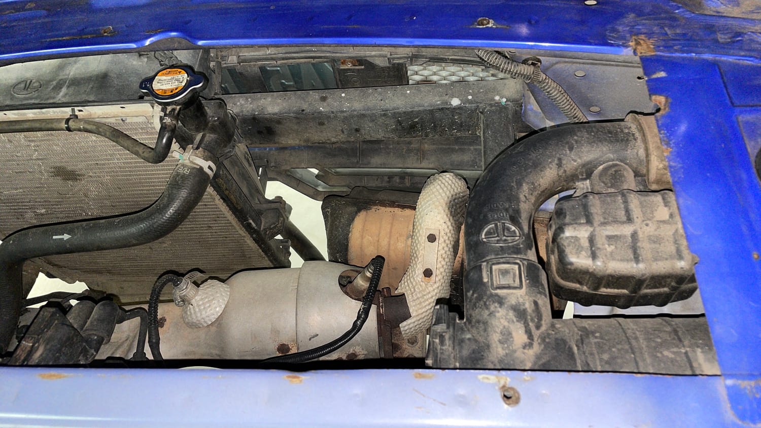 Used 2015 Tata Nano Twist XT Petrol Manual engine ENGINE LEFT SIDE VIEW