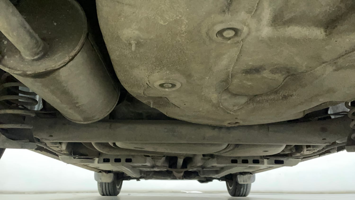 Used 2016 Volkswagen Ameo Highline1.2L (P) Petrol Manual extra REAR UNDERBODY VIEW (TAKEN FROM REAR)