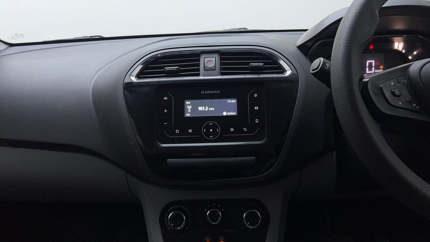 Used 2024 Tata Tiago XTA Petrol Automatic top_features Integrated (in-dash) music system