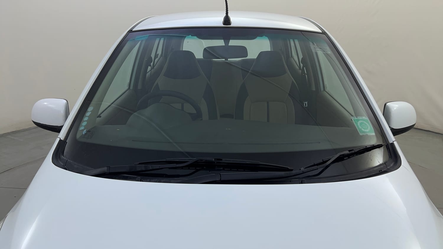 Used 2012 Hyundai i10 Magna 1.1 iRDE2 Petrol Manual exterior FRONT WINDSHIELD VIEW