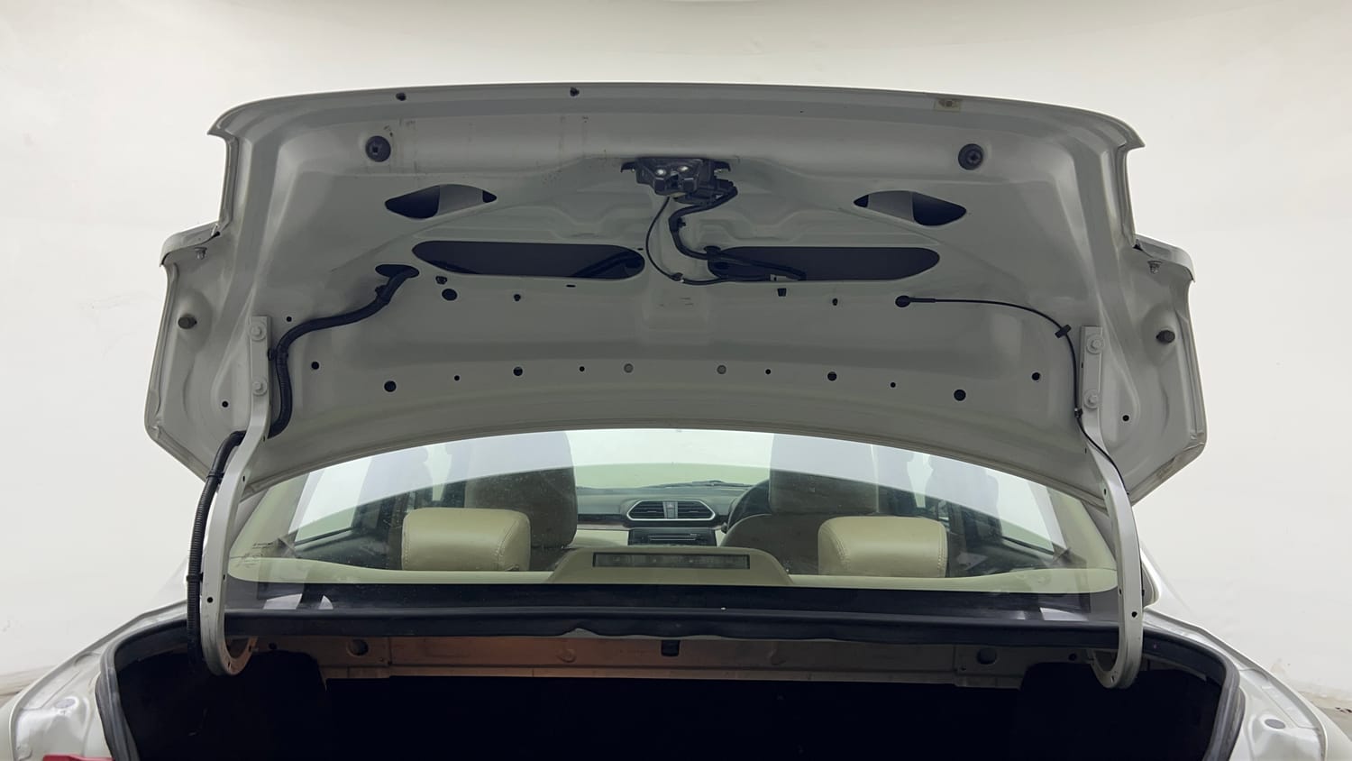 Used 2019 Maruti Suzuki Dzire VXi Petrol Manual interior DICKY DOOR OPEN VIEW