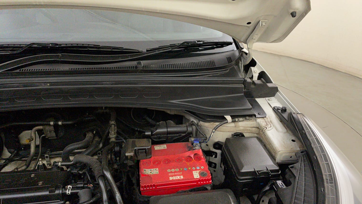 Used 2019 Hyundai Creta SX 1.6 AT Petrol Petrol Automatic engine ENGINE LEFT SIDE HINGE & APRON VIEW