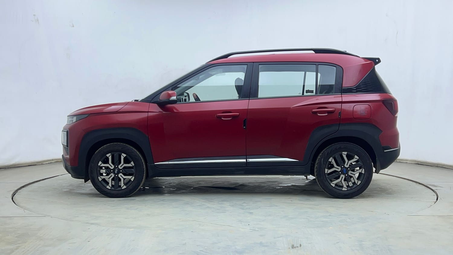 Used 2024 Hyundai Exter SX (O) Connect 1.2 AMT Petrol Automatic exterior LEFT SIDE VIEW
