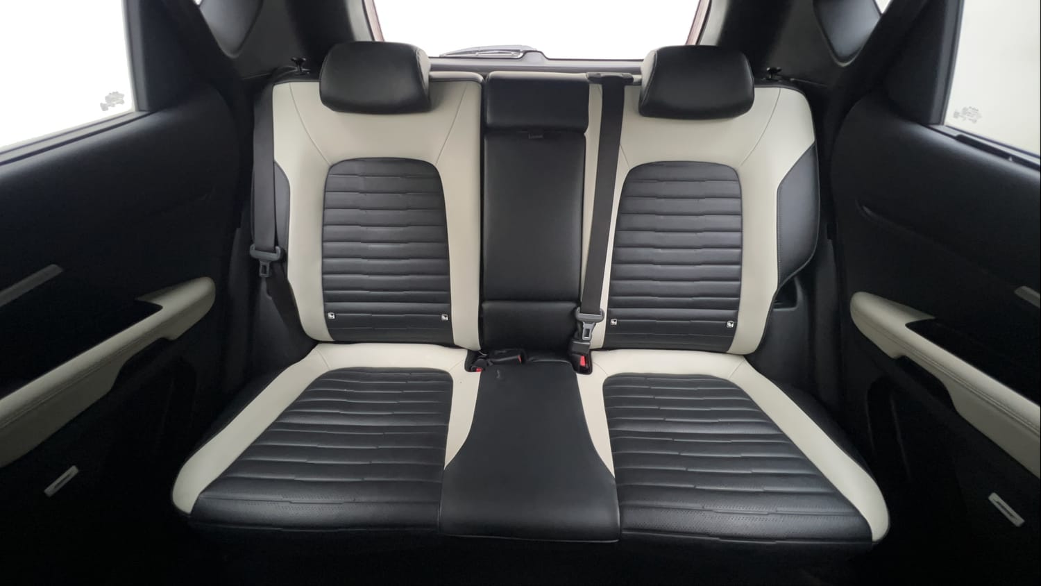 Used 2024 Kia Sonet GTX Plus 1.0 Turbo Petrol DCT Dual Tone Petrol Automatic interior REAR SEAT CONDITION VIEW