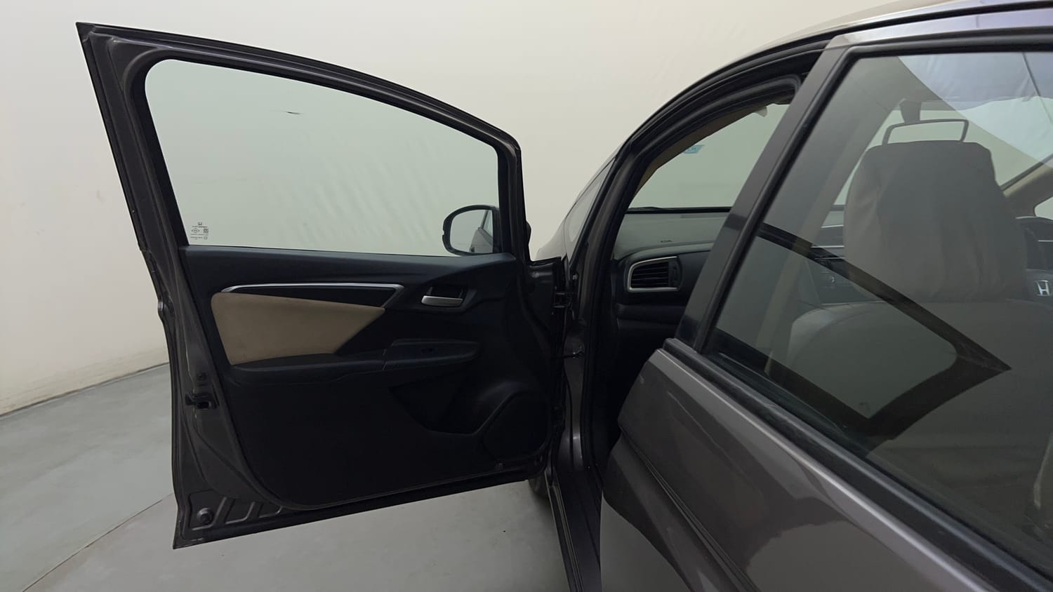 Used 2016 Honda Jazz V AT Petrol Petrol Automatic interior LEFT FRONT DOOR OPEN VIEW