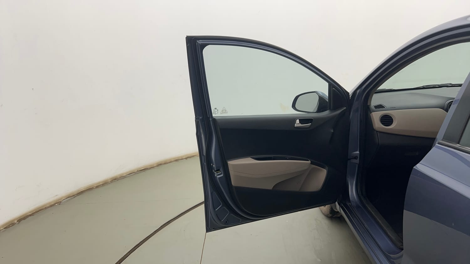 Used 2014 Hyundai Xcent SX 1.2 Petrol Manual interior LEFT FRONT DOOR OPEN VIEW