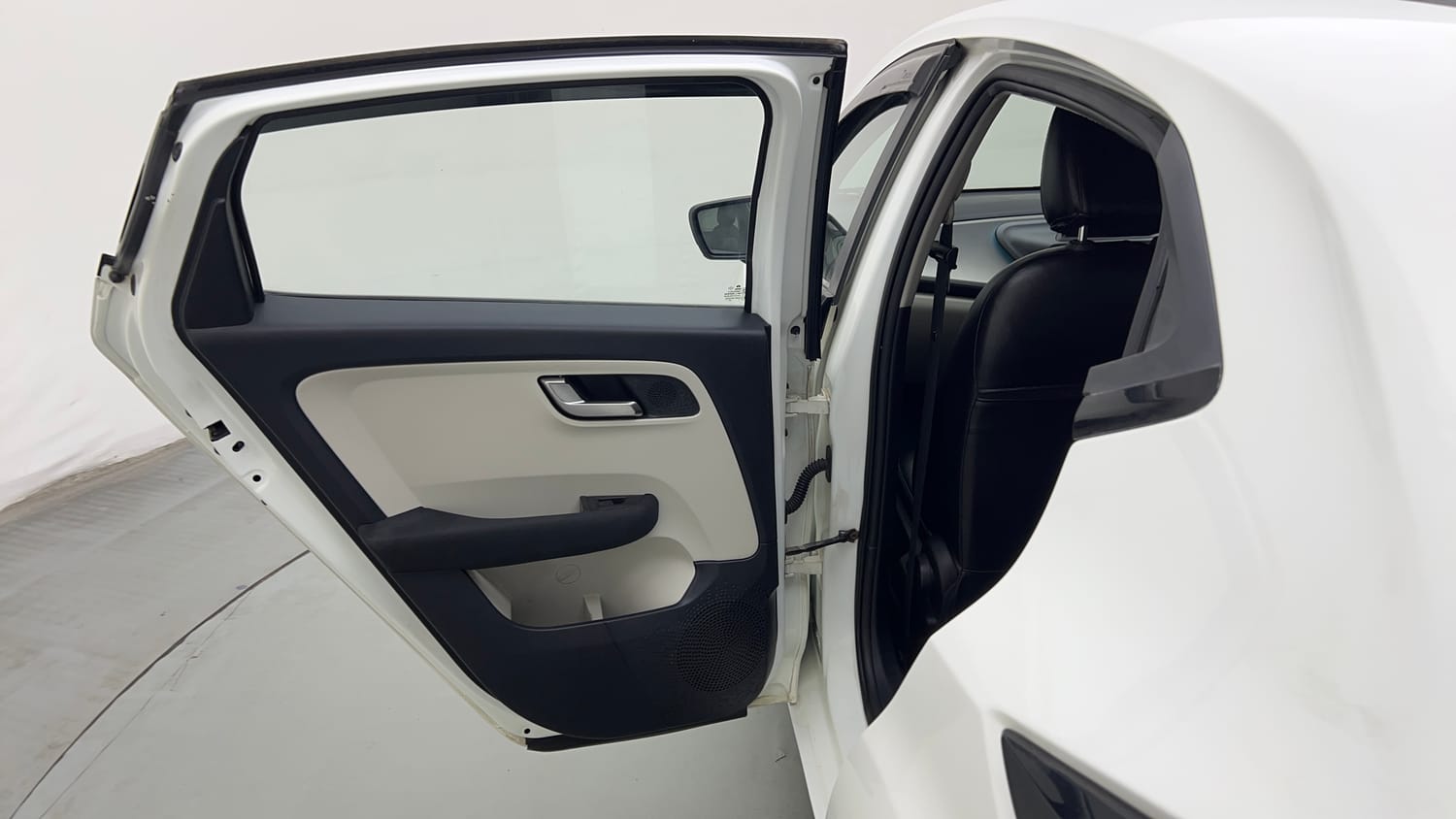 Used 2022 Tata Altroz XZ Plus i-Turbo Petrol Petrol Manual interior LEFT REAR DOOR OPEN VIEW