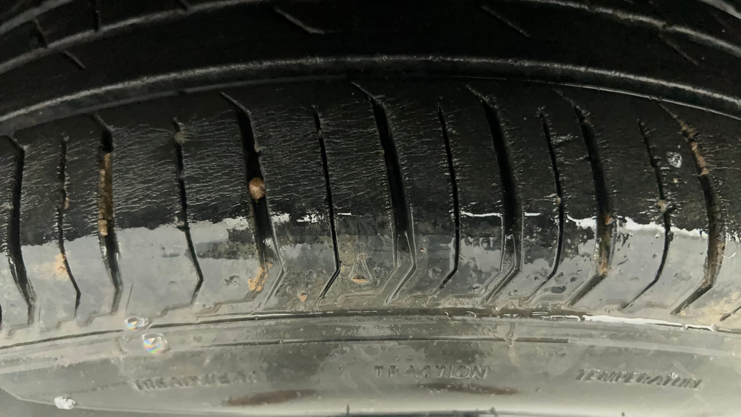 Used 2022 Tata Punch Adventure Rhythm Pack MT Petrol Manual tyres LEFT FRONT TYRE TREAD VIEW