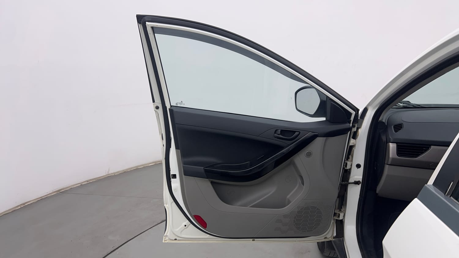 Used 2019 Tata Nexon XM Petrol Manual interior LEFT FRONT DOOR OPEN VIEW