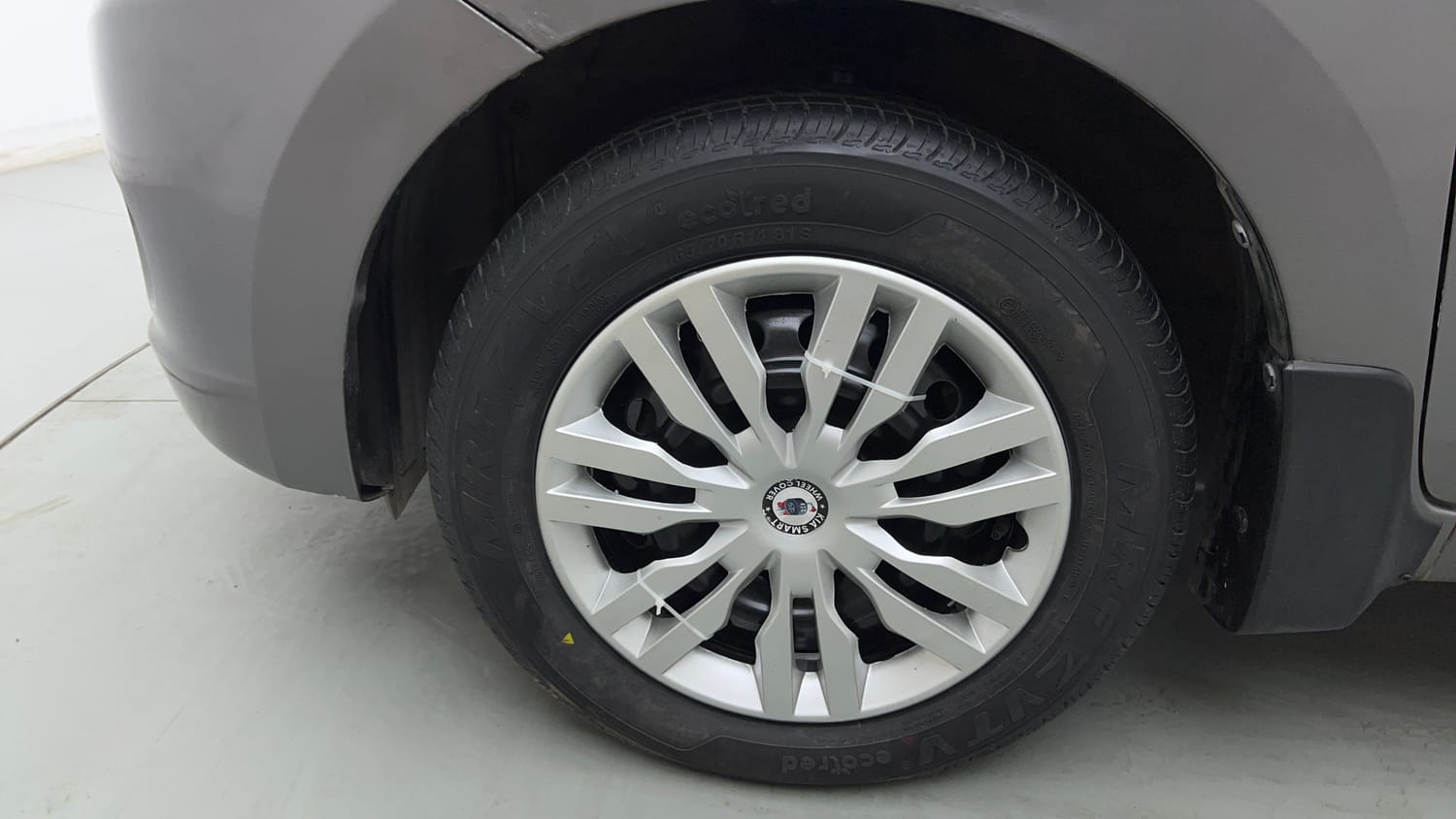 Used 2017 Maruti Suzuki Celerio ZXi AMT Petrol Automatic tyres LEFT FRONT TYRE RIM VIEW