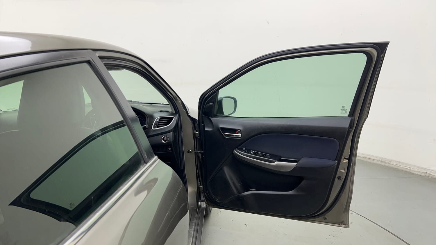 Used 2019 Maruti Suzuki Baleno Alpha Petrol Manual interior RIGHT FRONT DOOR OPEN VIEW