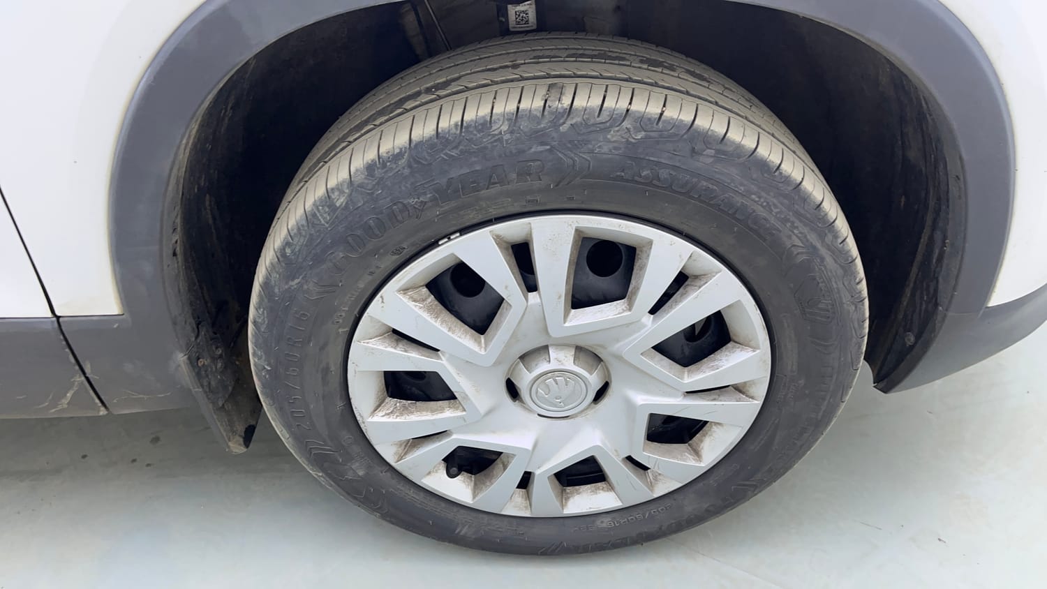 Used 2025 Skoda Kylaq Classic Petrol Manual tyres RIGHT FRONT TYRE RIM VIEW