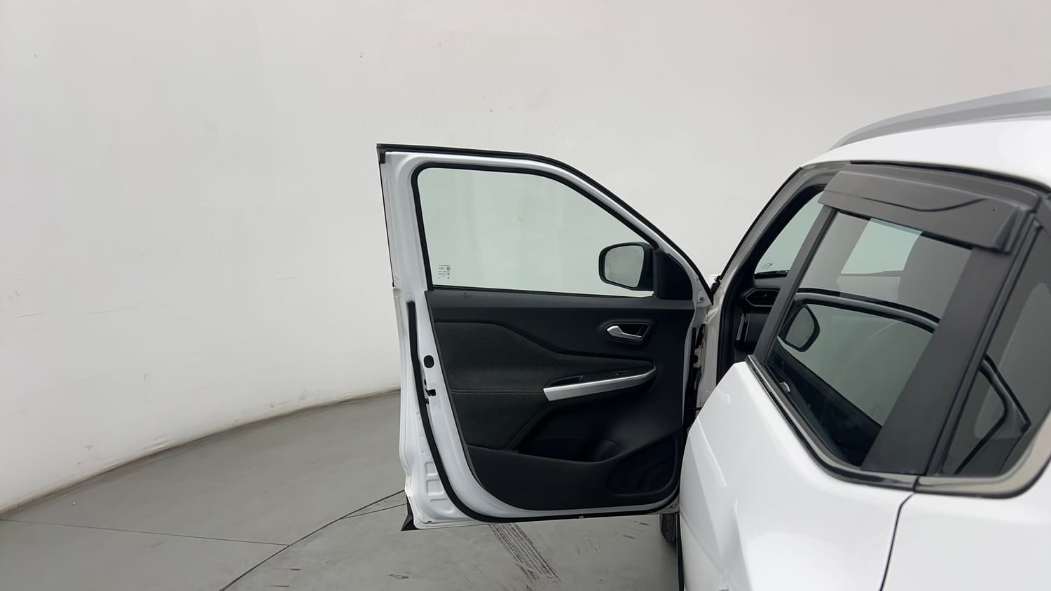 Used 2024 Nissan Magnite XV Premium Turbo CVT Petrol Automatic interior LEFT FRONT DOOR OPEN VIEW