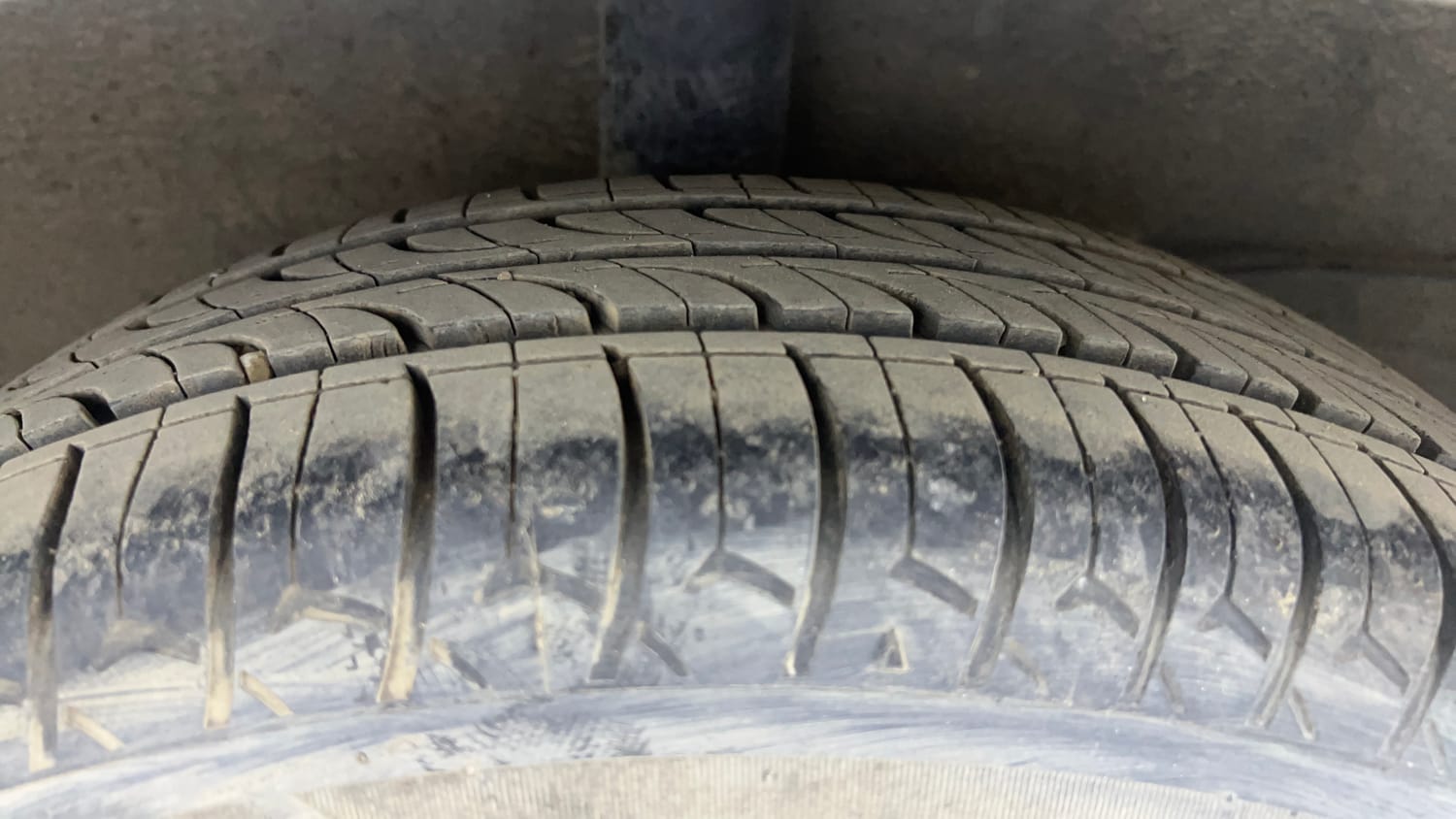 Used 2020 Hyundai Santro Sportz AMT Petrol Automatic tyres RIGHT REAR TYRE TREAD VIEW