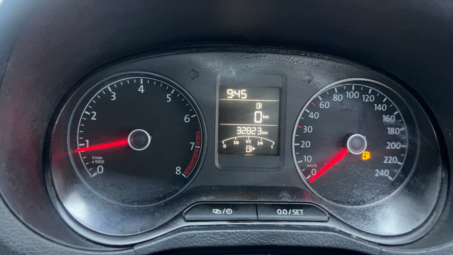 Used 2019 Volkswagen Ameo Comfortline 1.0L (P) Petrol Manual interior CLUSTERMETER VIEW