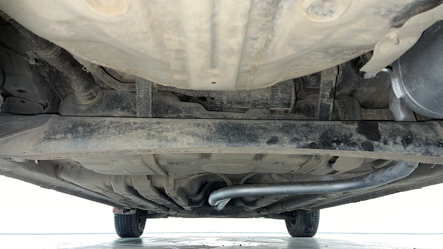 Used 2016 Hyundai Elite i20 Sportz 1.2 Petrol Manual extra REAR UNDERBODY VIEW (TAKEN FROM REAR)