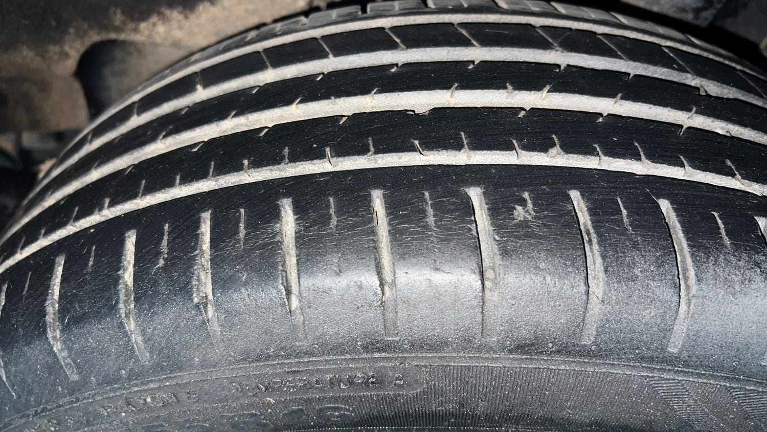 Used 2019 Maruti Suzuki Baleno Alpha Petrol Manual tyres LEFT REAR TYRE TREAD VIEW