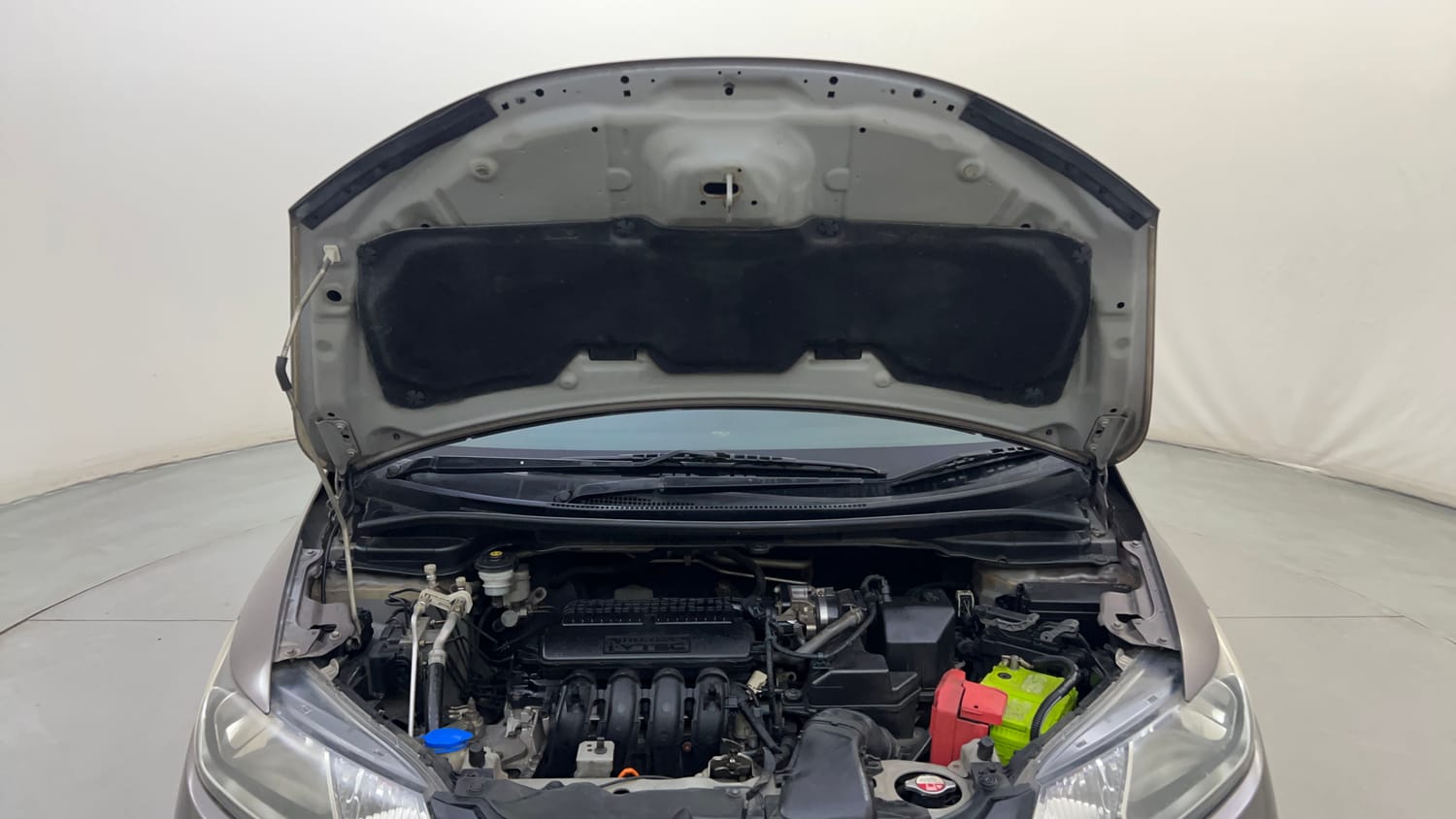 Used 2016 Honda Jazz V AT Petrol Petrol Automatic engine ENGINE & BONNET OPEN FRONT VIEW