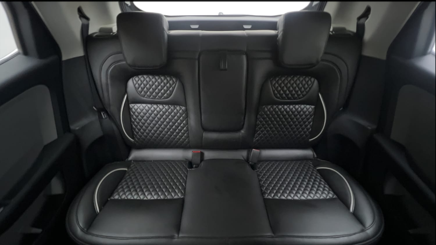 Used 2020 Tata Altroz XZ Petrol Petrol Manual interior REAR SEAT CONDITION VIEW