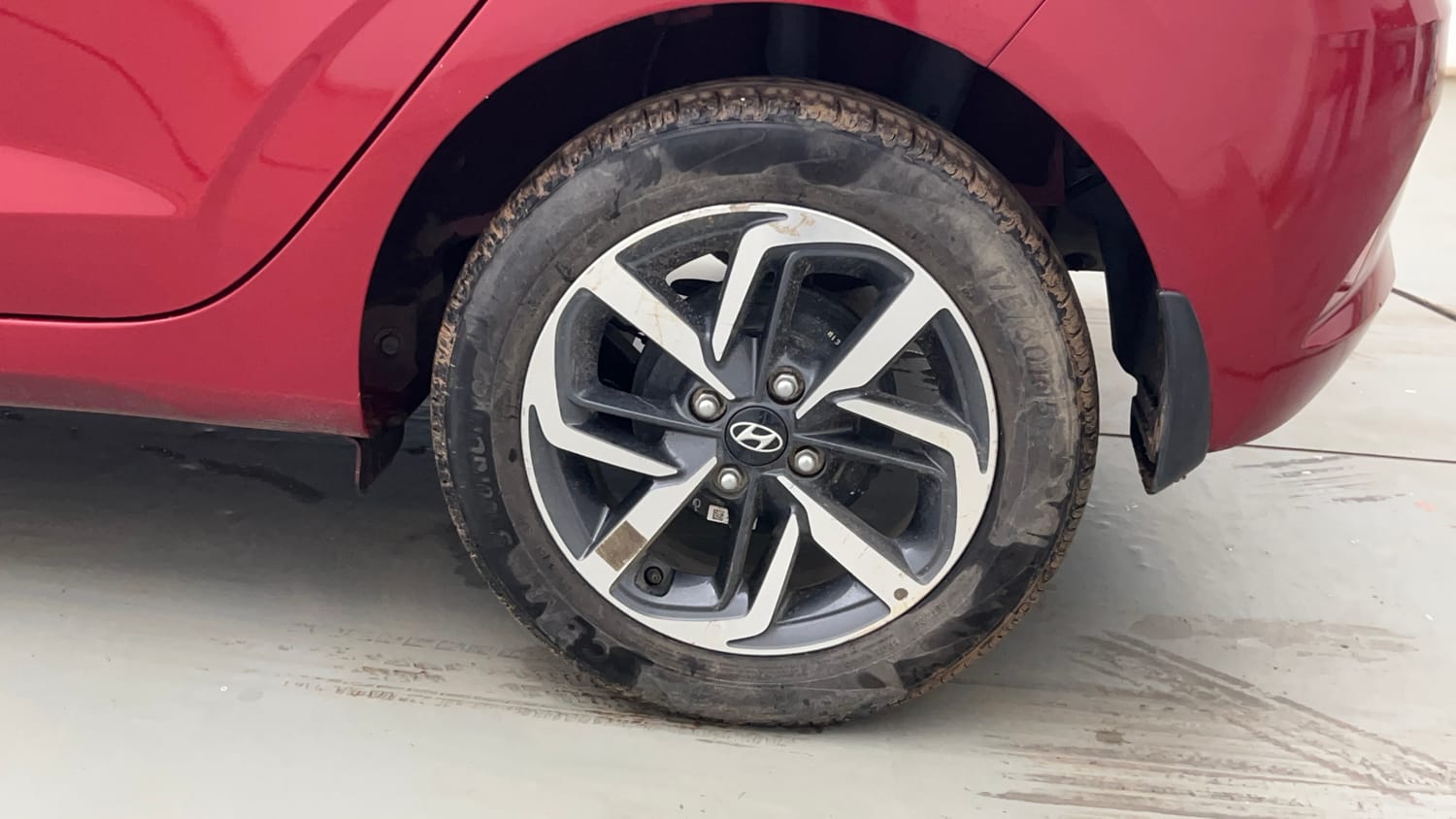 Used 2022 Hyundai Grand i10 Nios Asta 1.2 Kappa VTVT Petrol Manual tyres LEFT REAR TYRE RIM VIEW