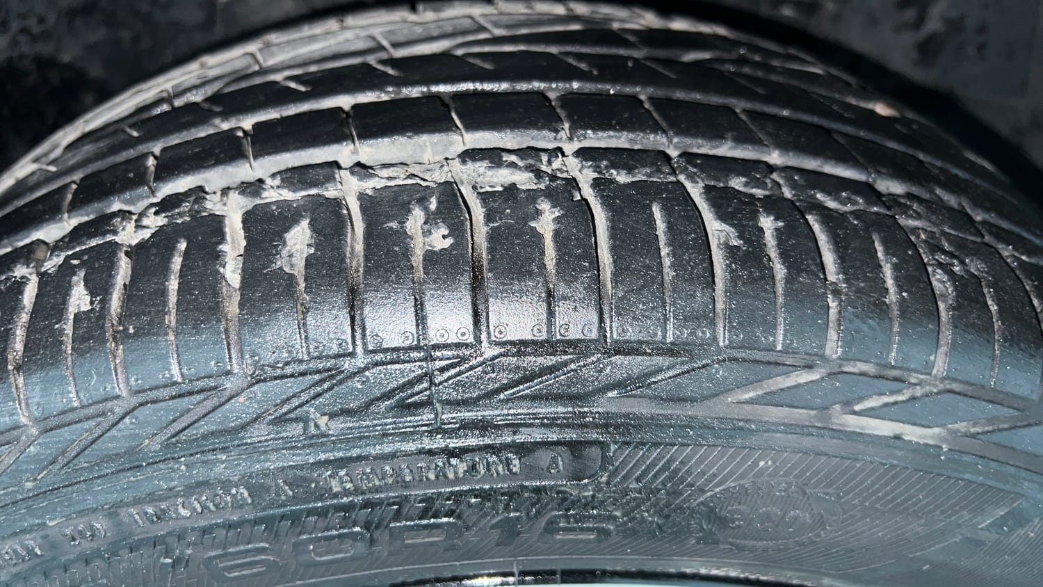 Used 2022 Tata Nexon XZ Plus Petrol Manual tyres RIGHT FRONT TYRE TREAD VIEW
