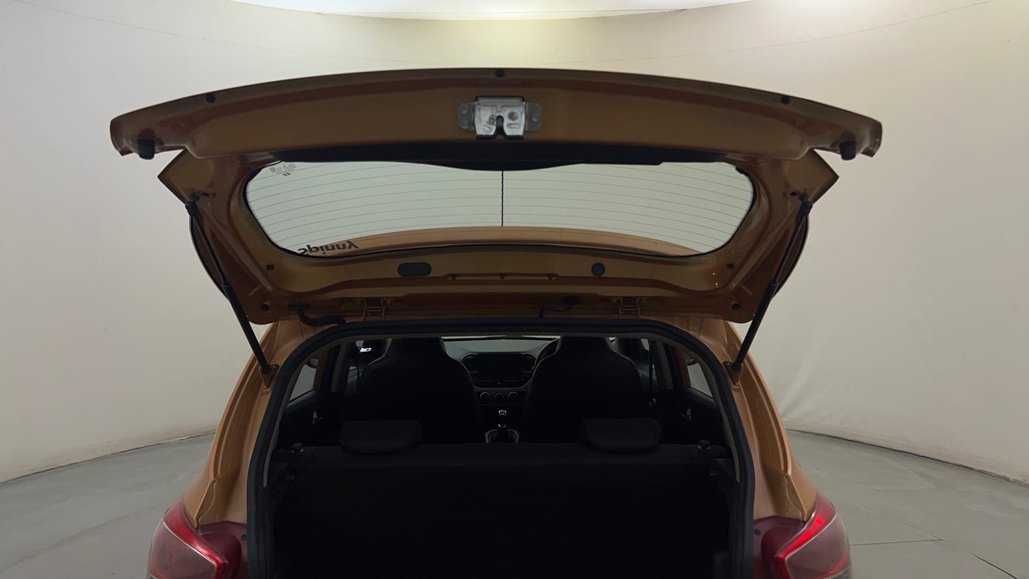 Used 2015 Hyundai Grand i10 Asta 1.2 Kappa VTVT (O) Petrol Manual interior DICKY DOOR OPEN VIEW