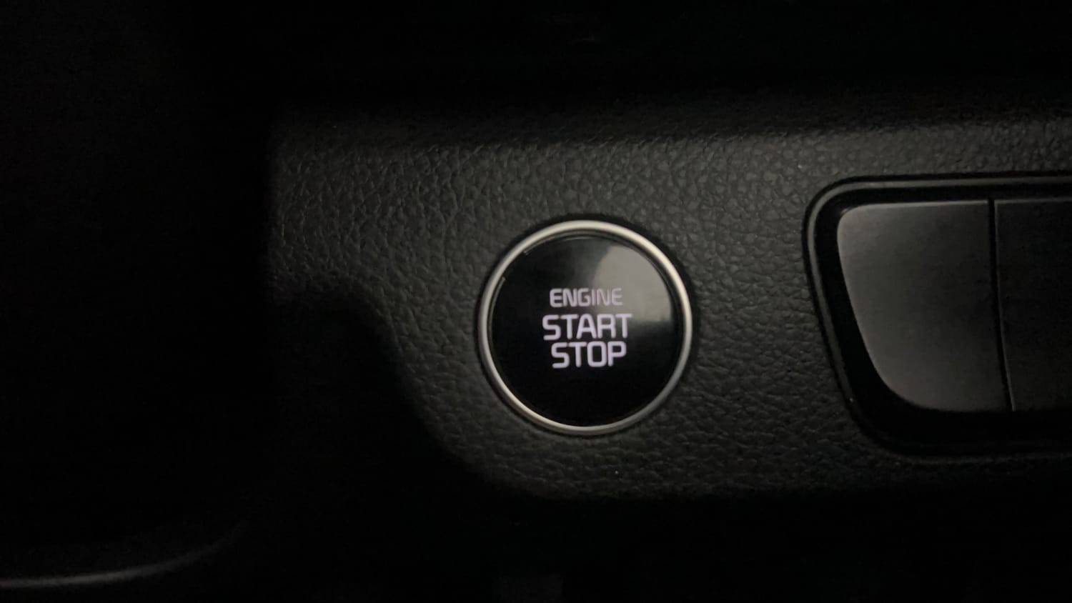 Used 2020 Kia Seltos HTK Plus 1.5 Petrol Manual top_features Keyless start