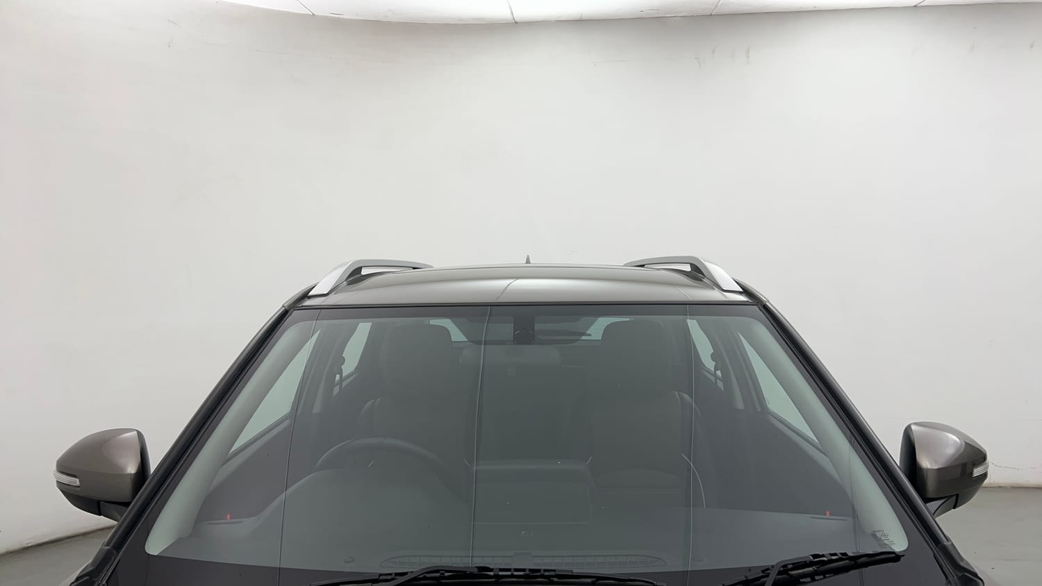 Used 2023 Maruti Suzuki Brezza ZXi Petrol Manual exterior FRONT WINDSHIELD VIEW